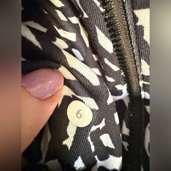 Lululemon Define Jacket - Net Pop Black & White - Picture 5 of 5